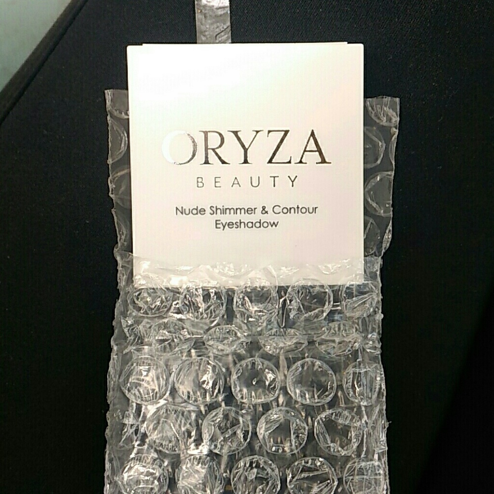 ORYZA NUDE SHIMMER & CONTOUR EYESHADOW